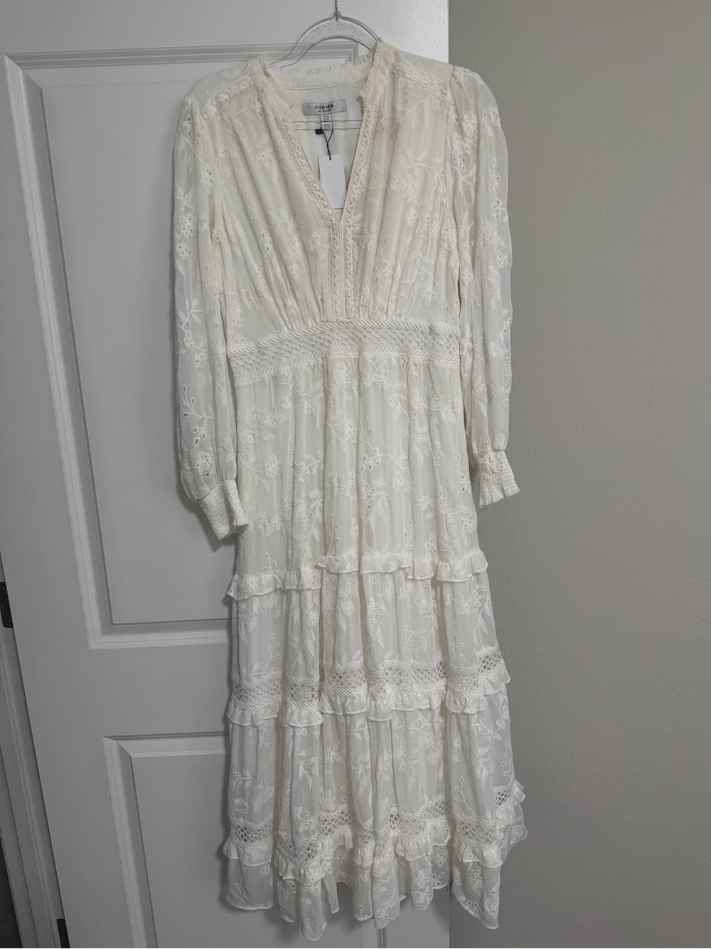 Ever New white  Lace Tiered Midi Dress